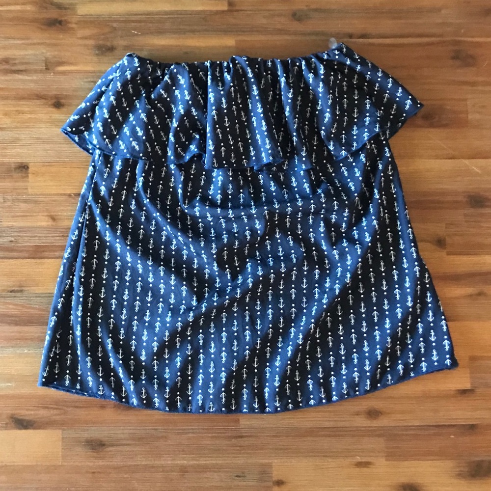 🌈 Ocean Drive Size M Strapless Top